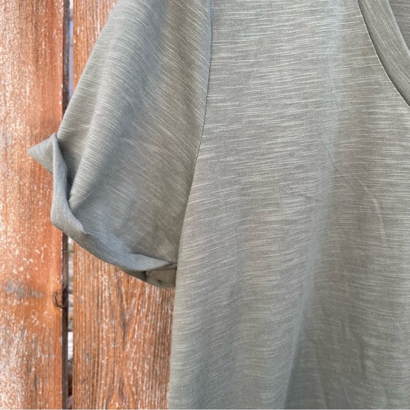 MARKET SPRUCE Women’s Green V Neck T Shirt Size Large - Picture 6 of 10